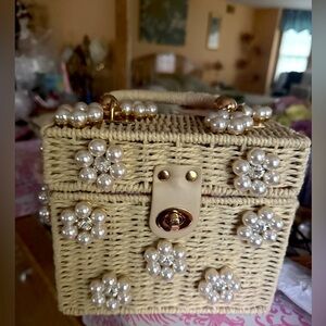 NWT Wicker square bag beige pearl sparkly accent gold chain Crossbody top handle